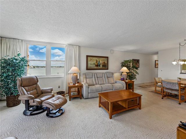 7665 SUN ISLAND DRIVE S 307, South Pasadena, FL 33707