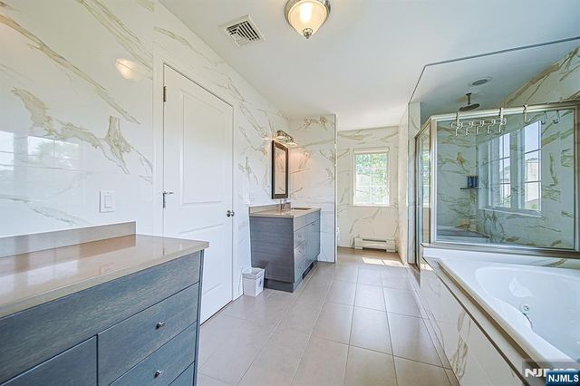 290 McCloud Drive, Fort Lee, NJ 07024