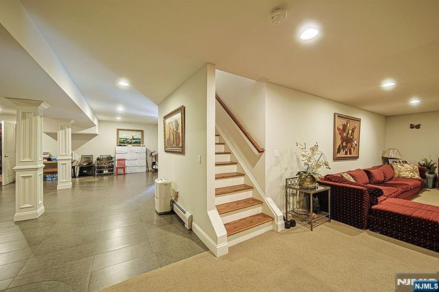 290 McCloud Drive, Fort Lee, NJ 07024