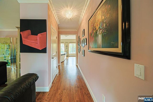 290 McCloud Drive, Fort Lee, NJ 07024