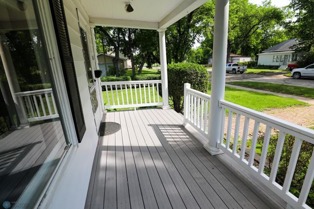 615 3rd Street S, Moorhead, MN 56560