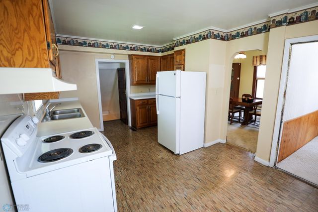 615 3rd Street S, Moorhead, MN 56560