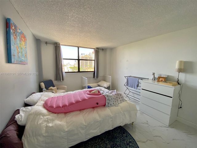 210 174th St 912, Sunny Isles Beach, FL 33160