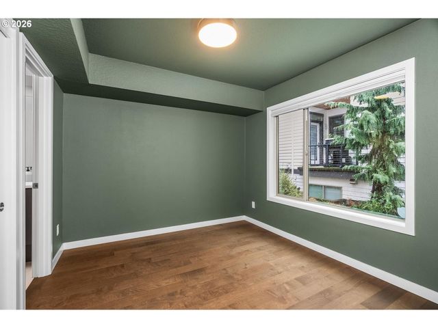 961 N SKIDMORE St, Portland, OR 97217