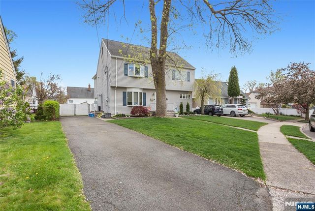 4 Lorelei Terrace, Lodi, NJ 07644
