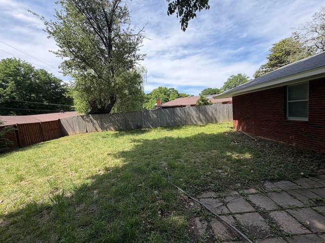 3831 HERMITAGE DR, Memphis, TN 38116