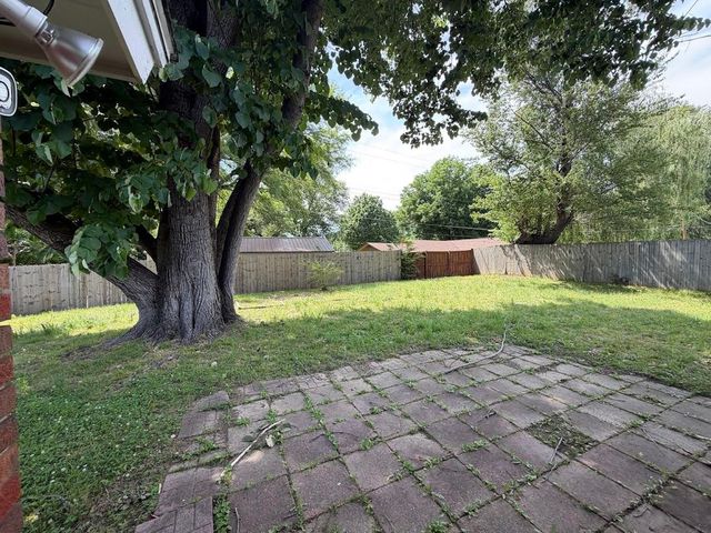 3831 HERMITAGE DR, Memphis, TN 38116