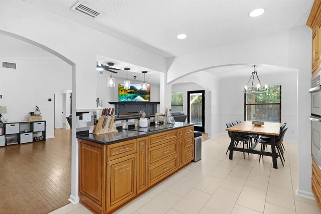 12449 Jeremys Landing Ct, Jacksonville, FL 32258