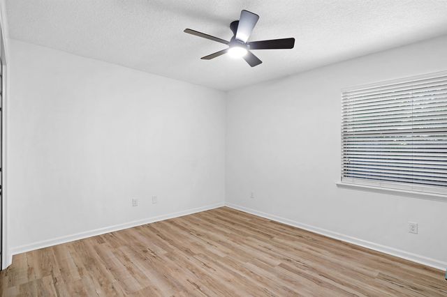 12449 Jeremys Landing Ct, Jacksonville, FL 32258