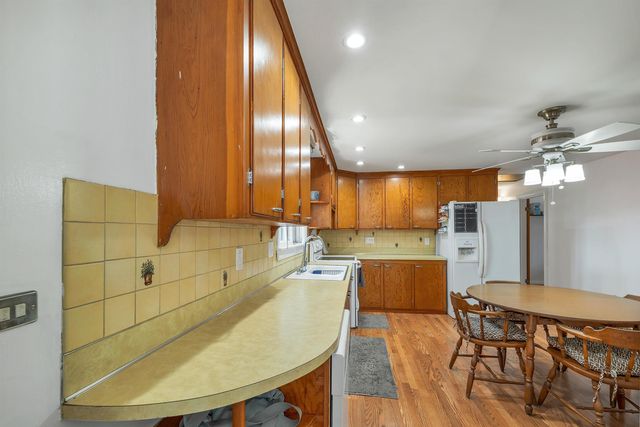 21 Acton Street, Nashua, NH 03060