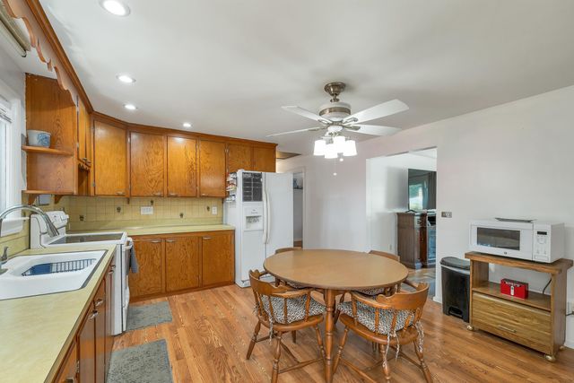 21 Acton Street, Nashua, NH 03060