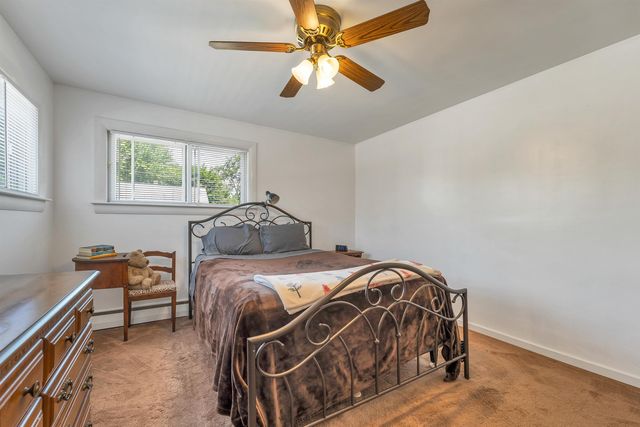 21 Acton Street, Nashua, NH 03060