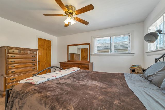 21 Acton Street, Nashua, NH 03060
