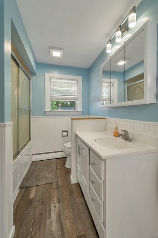 21 Acton Street, Nashua, NH 03060