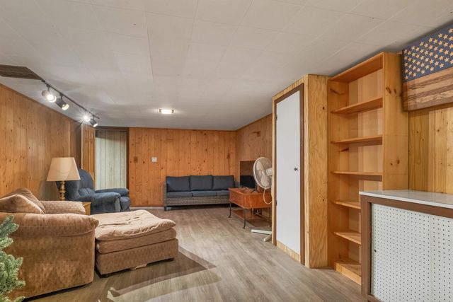 21 Acton Street, Nashua, NH 03060
