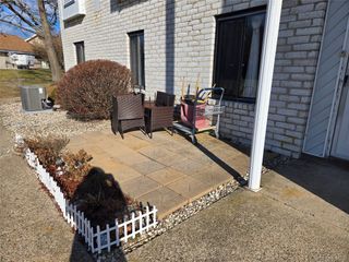 7 Boulder 7, Coram, NY 11727