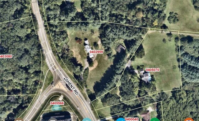 1075 Ghent Road, Akron, OH 44333
