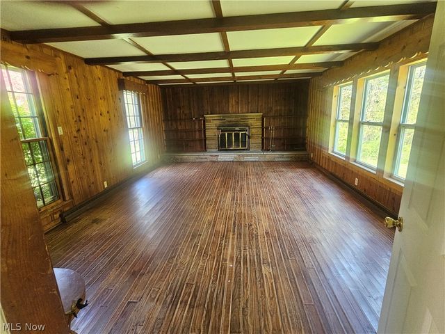 1075 Ghent Road, Akron, OH 44333