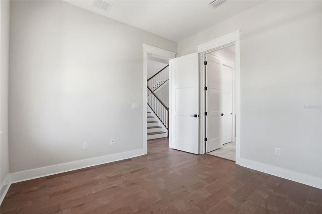 879 53RD AVENUE N, St Petersburg, FL 33703