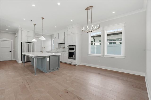 879 53RD AVENUE N, St Petersburg, FL 33703