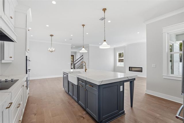 879 53RD AVENUE N, St Petersburg, FL 33703