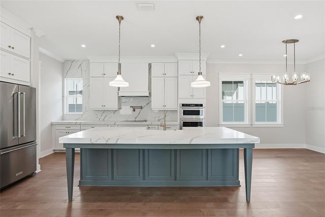 879 53RD AVENUE N, St Petersburg, FL 33703