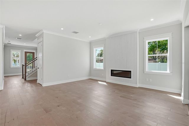 879 53RD AVENUE N, St Petersburg, FL 33703