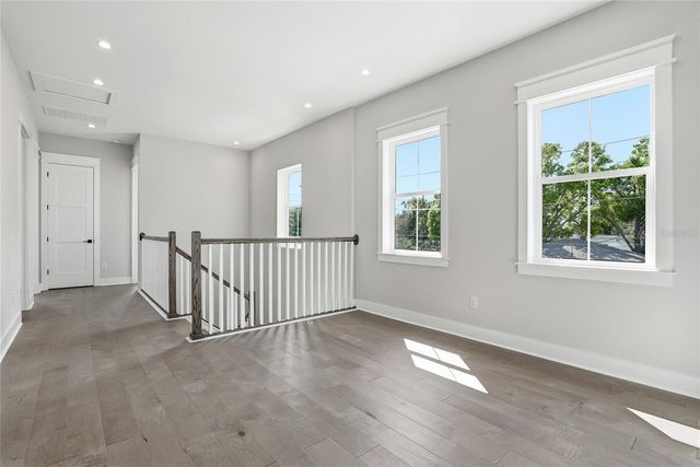 879 53RD AVENUE N, St Petersburg, FL 33703