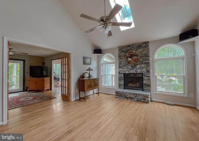 5862 MAGNOLIA CIR, Saint Leonard, MD 20685
