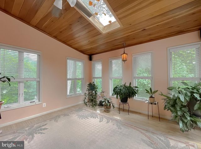 5862 MAGNOLIA CIR, Saint Leonard, MD 20685