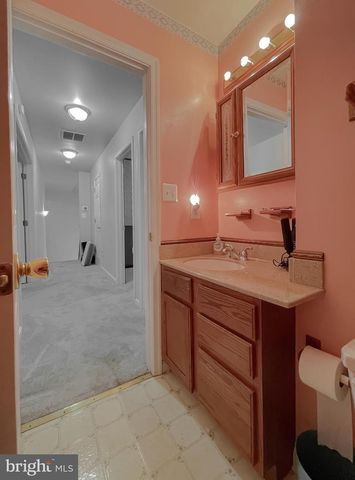 5862 MAGNOLIA CIR, Saint Leonard, MD 20685