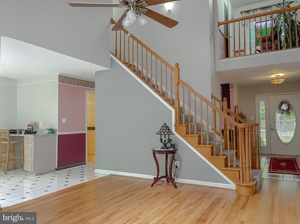 Image 13 of property listing at 5862 MAGNOLIA CIR, St Leonard, MD 20685