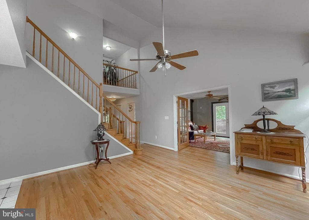 Image 15 of property listing at 5862 MAGNOLIA CIR, St Leonard, MD 20685