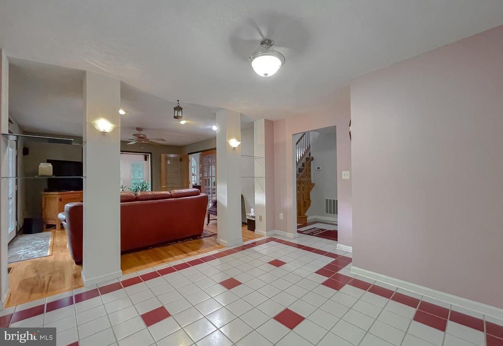 Image 35 of property listing at 5862 MAGNOLIA CIR, St Leonard, MD 20685