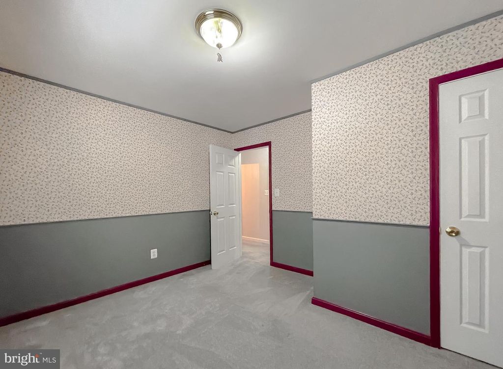 Image 45 of property listing at 5862 MAGNOLIA CIR, St Leonard, MD 20685