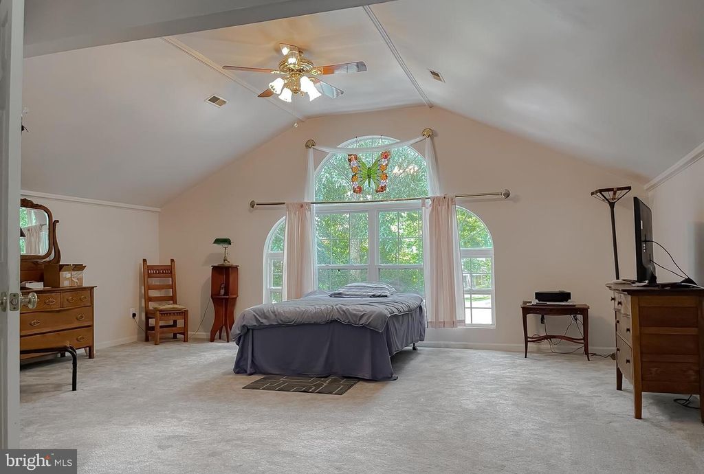 Image 52 of property listing at 5862 MAGNOLIA CIR, St Leonard, MD 20685