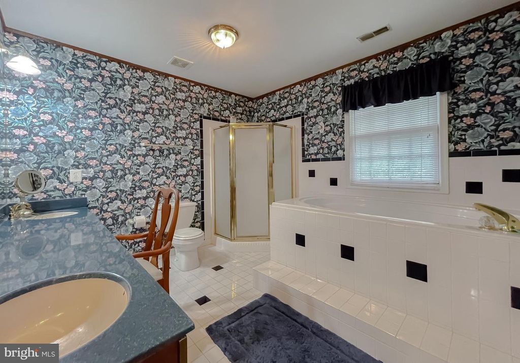 Image 58 of property listing at 5862 MAGNOLIA CIR, St Leonard, MD 20685