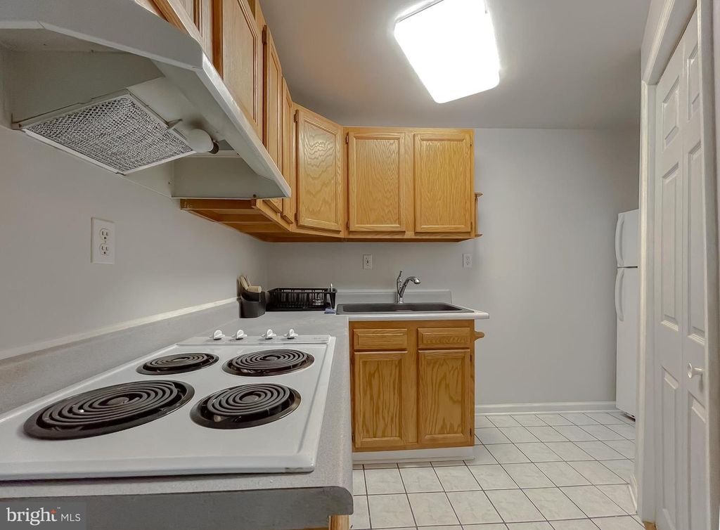 Image 63 of property listing at 5862 MAGNOLIA CIR, St Leonard, MD 20685