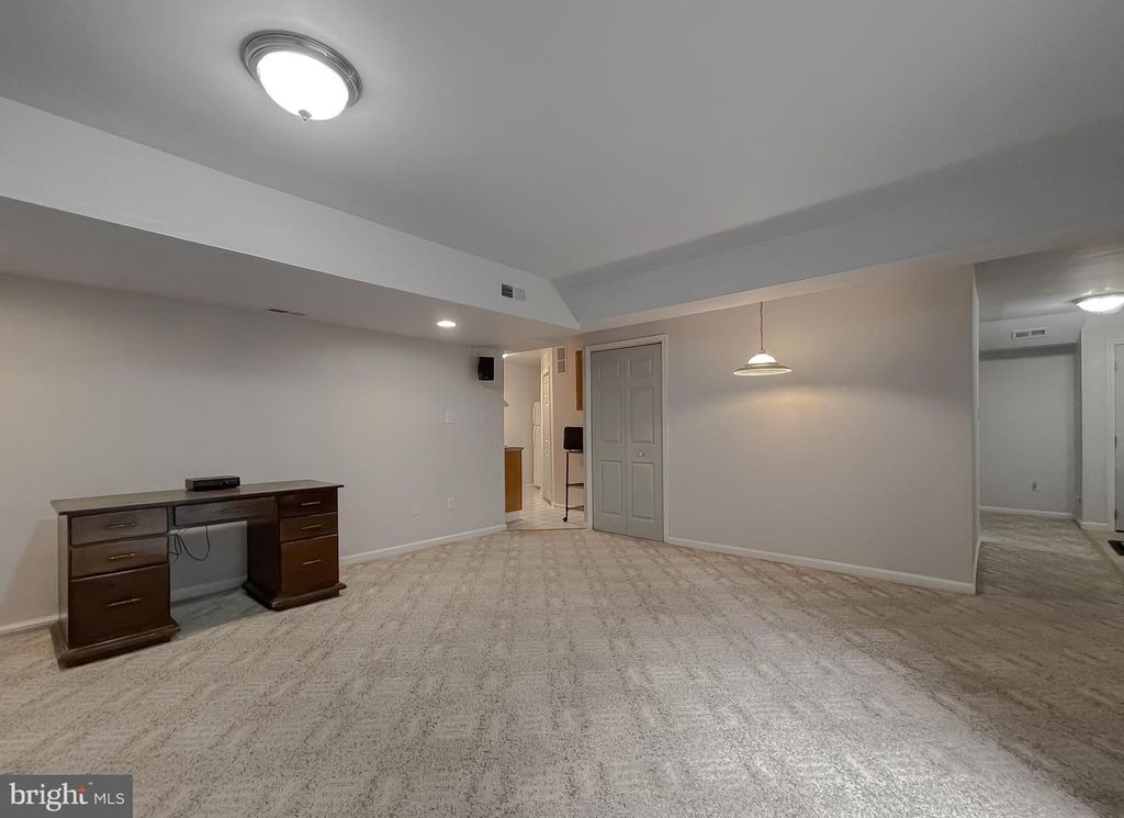 Image 67 of property listing at 5862 MAGNOLIA CIR, St Leonard, MD 20685