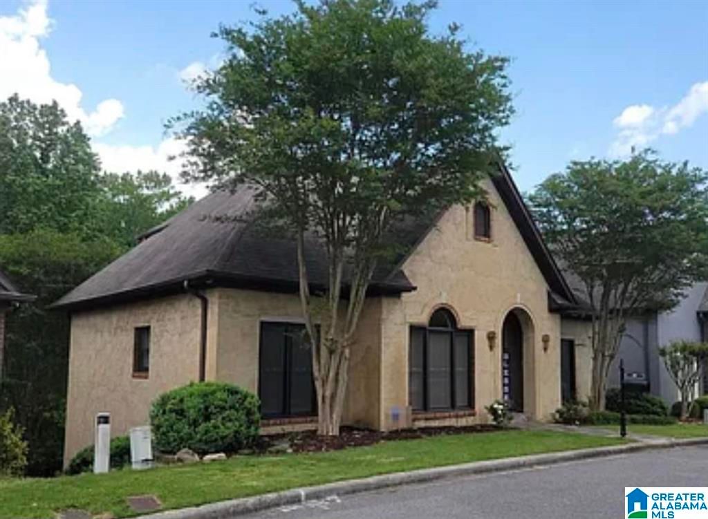 2812 CROSS BRIDGE DRIVE, Vestavia Hills, AL 35216