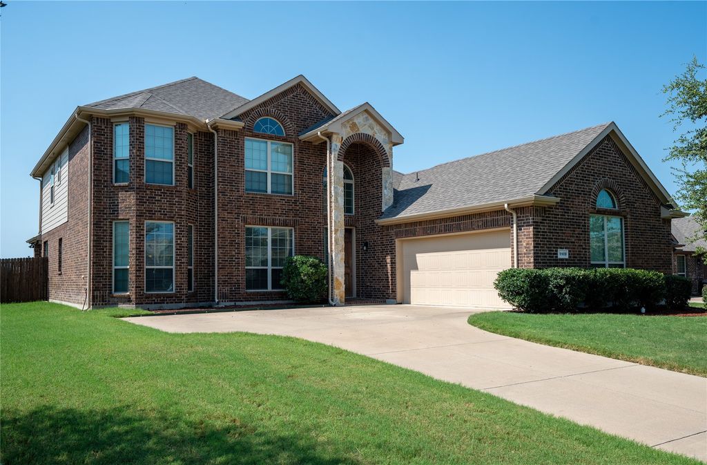 1108 Crest Ridge Drive, Glenn Heights, TX 75154