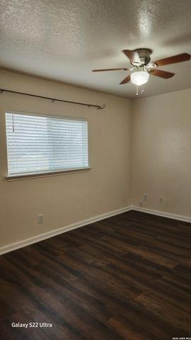 6611 FLATSTONE PASS, Converse, TX 78109