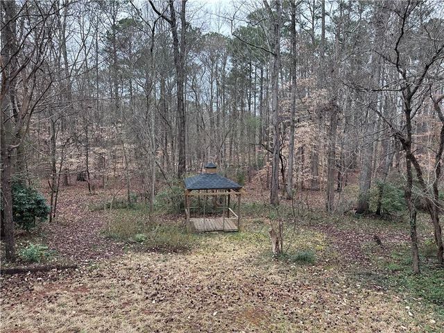 203 Ponderosa Road, Griffin, GA 30223