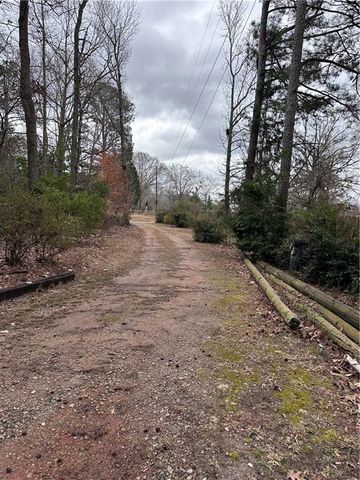 203 Ponderosa Road, Griffin, GA 30223