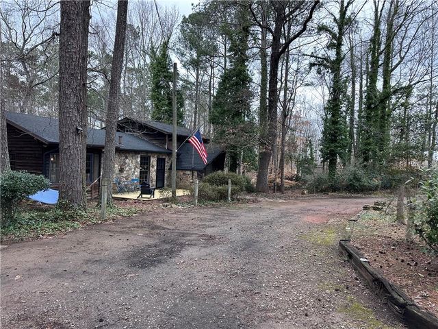 203 Ponderosa Road, Griffin, GA 30223