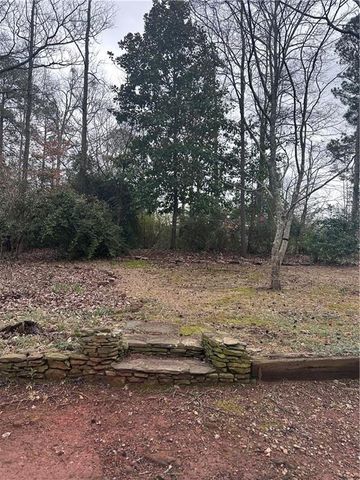 203 Ponderosa Road, Griffin, GA 30223