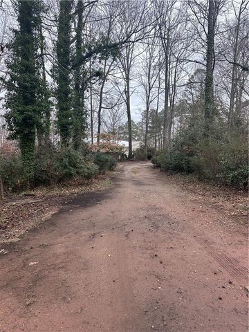 203 Ponderosa Road, Griffin, GA 30223