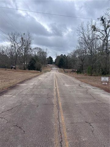 203 Ponderosa Road, Griffin, GA 30223