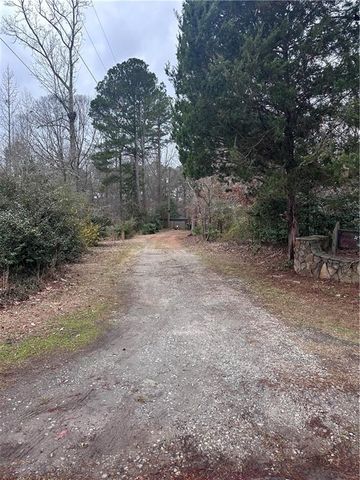 203 Ponderosa Road, Griffin, GA 30223