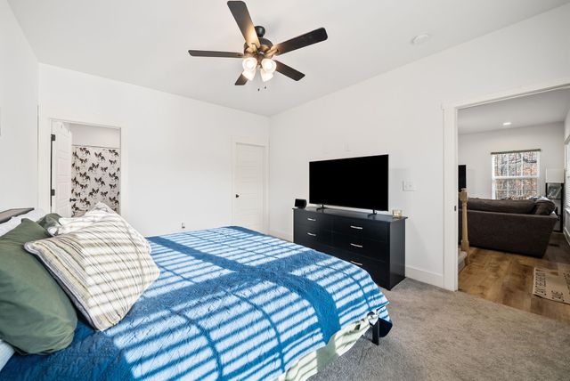 1160 Jonathan Ln, Springfield, TN 37172